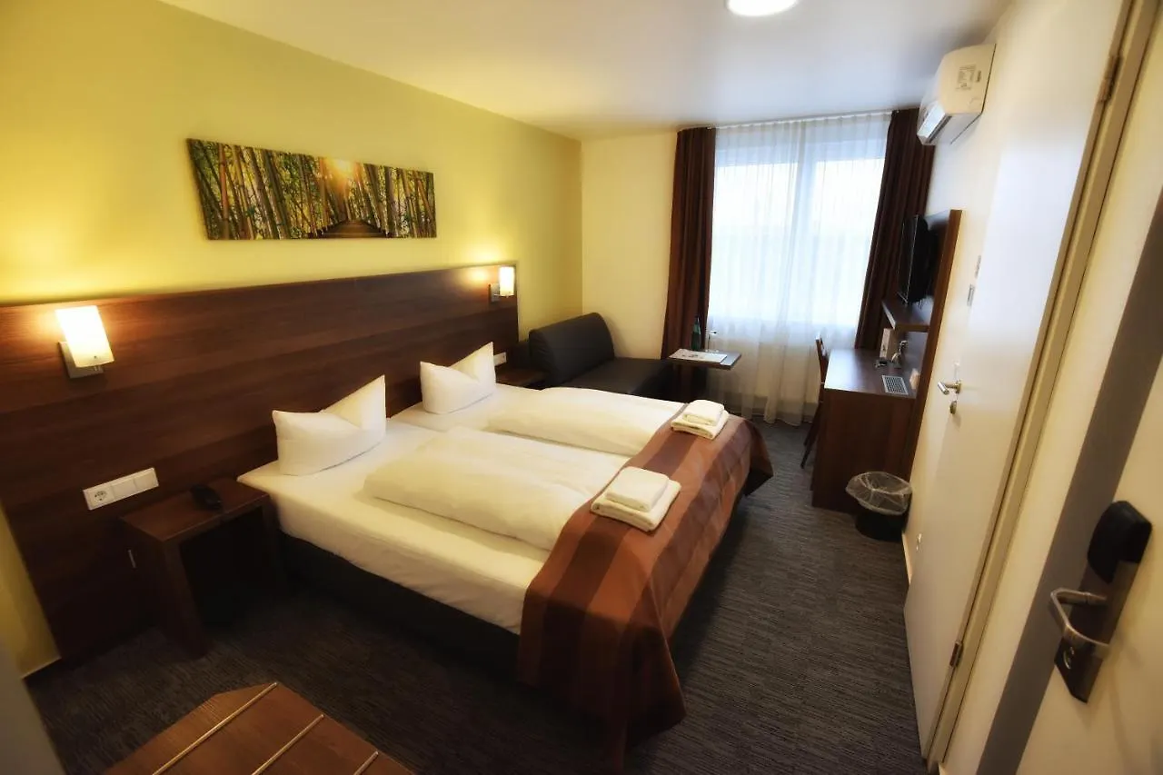 Hotel Little Paris Frankfurt am Main 3*,  Germany