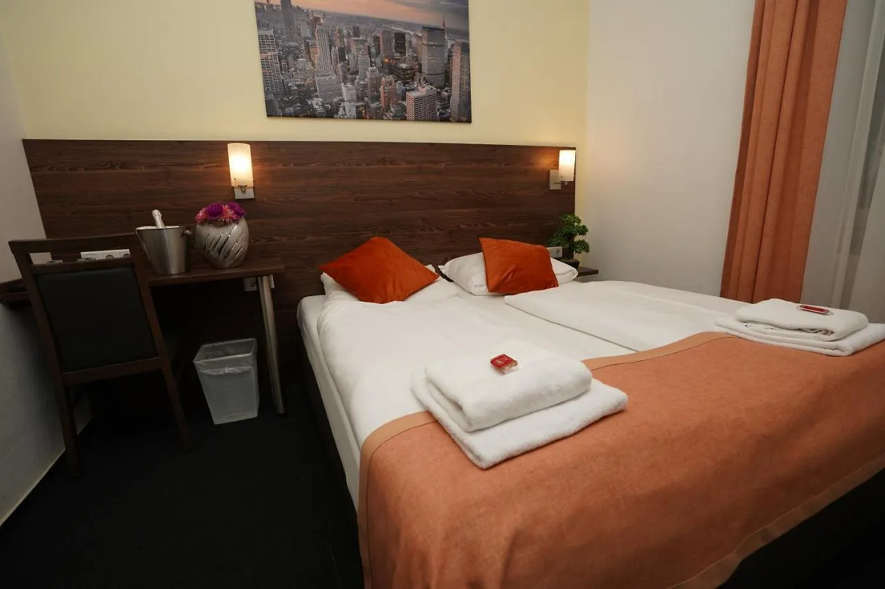 Hotel Little Paris Frankfurt am Main